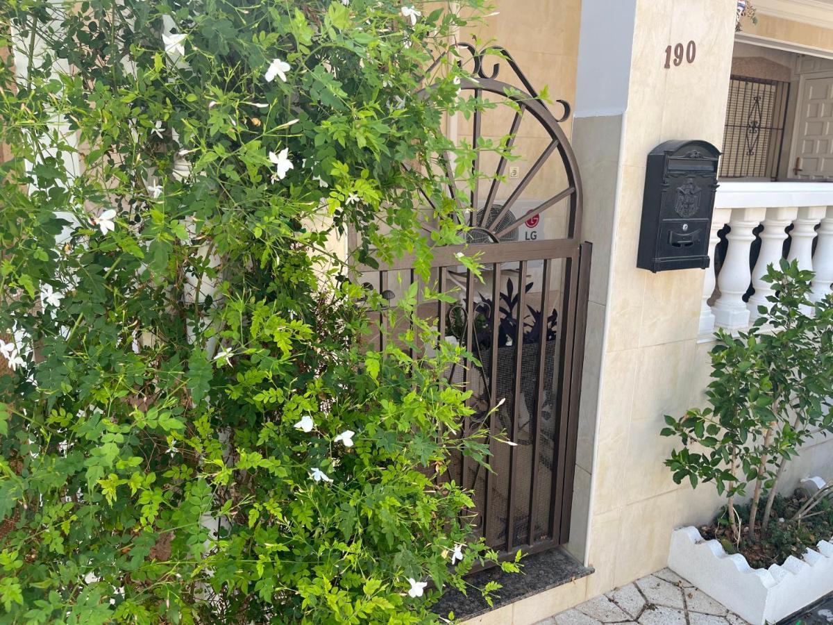 La Marina Urb, Beautiful 4 Bedroom House, Alicante, San Fulgencio, Spain 外观 照片